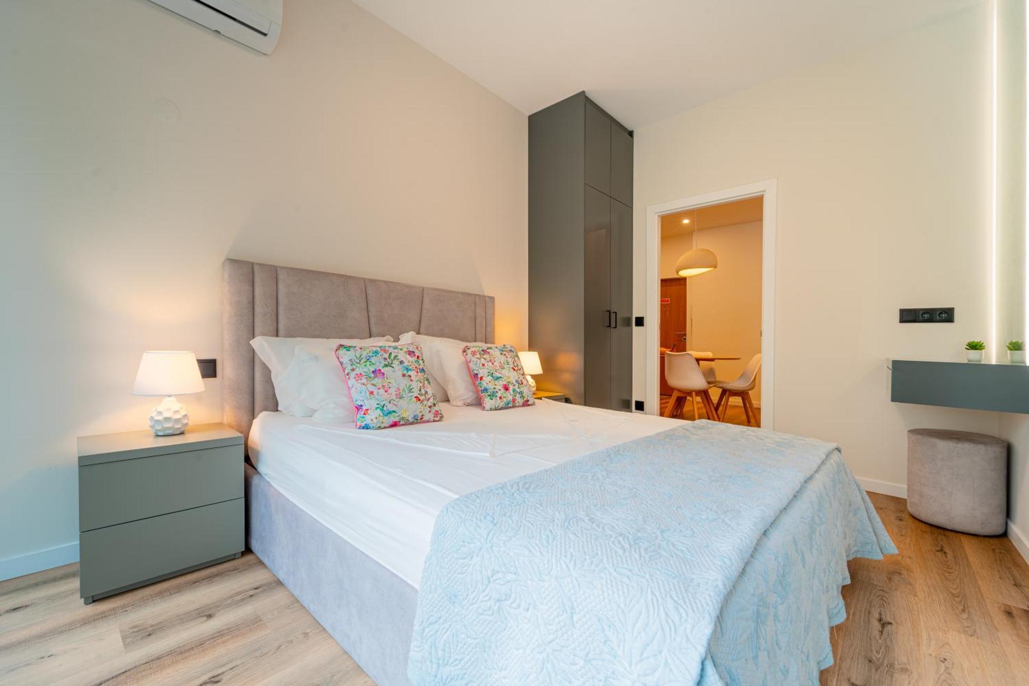 Casa Flores - 2 Bedroom, Lift, Ac, Car Parking - Extra Porto Ngoại thất bức ảnh
