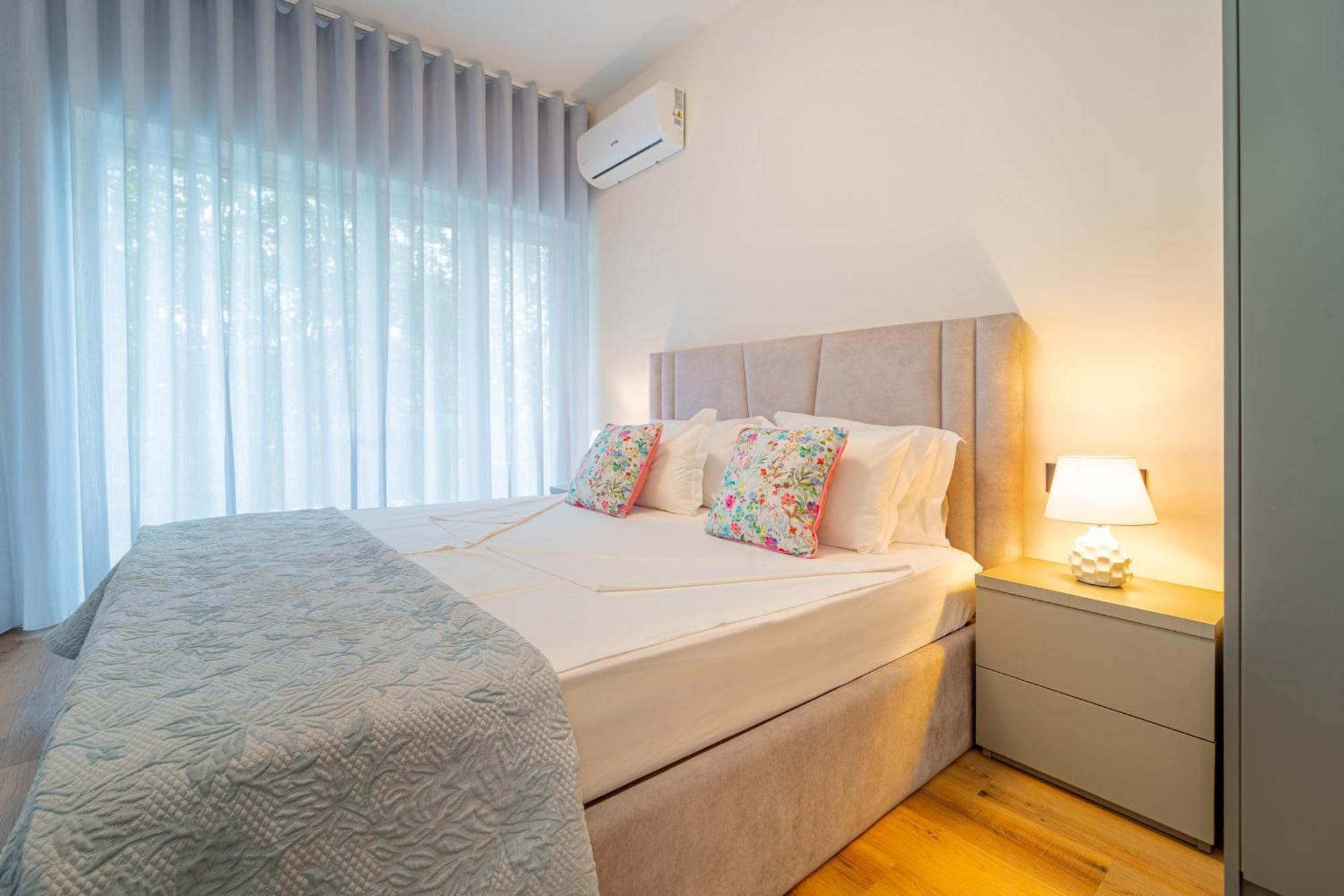 Casa Flores - 2 Bedroom, Lift, Ac, Car Parking - Extra Porto Ngoại thất bức ảnh